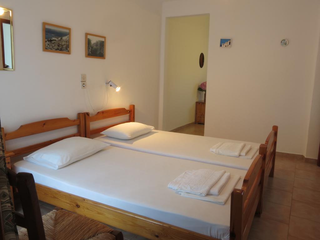 Panagiotis Apostoloudias Rooms Терма Номер фото